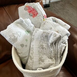 Muslin baby blankets